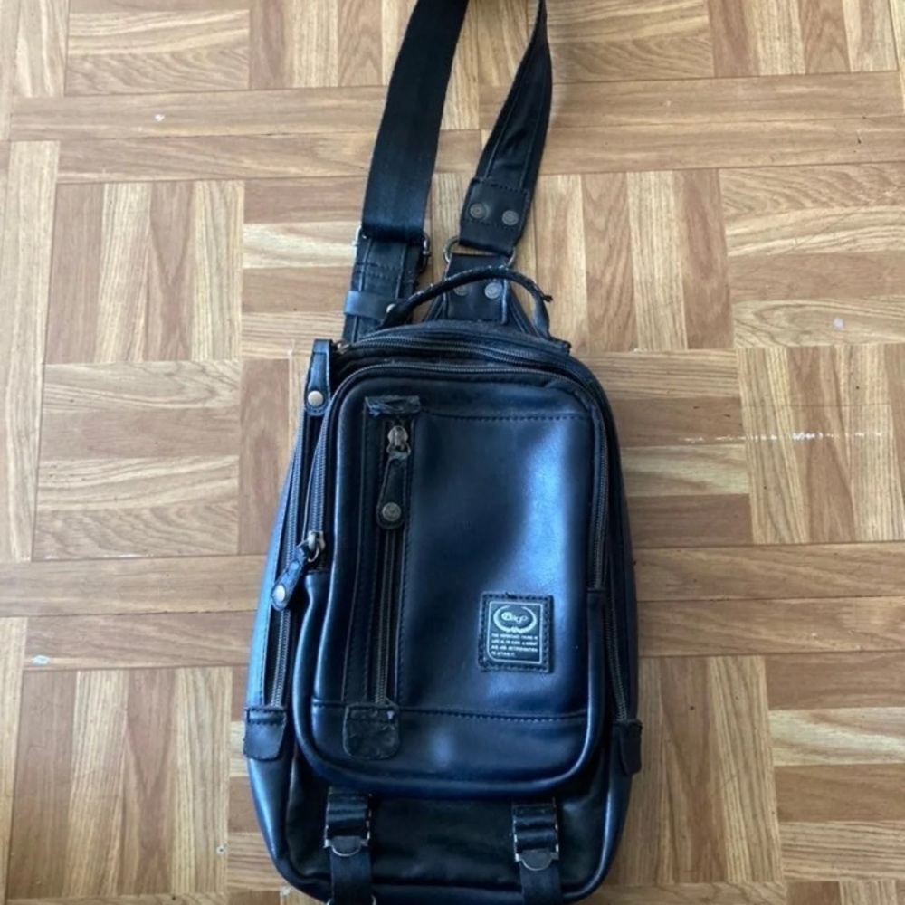 Crossbody bag